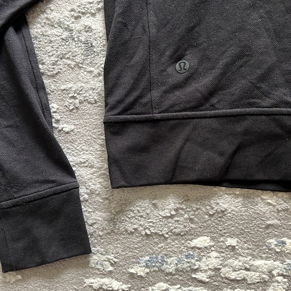 Lululemon Crew Sweatshirt - Picture 4 of 4